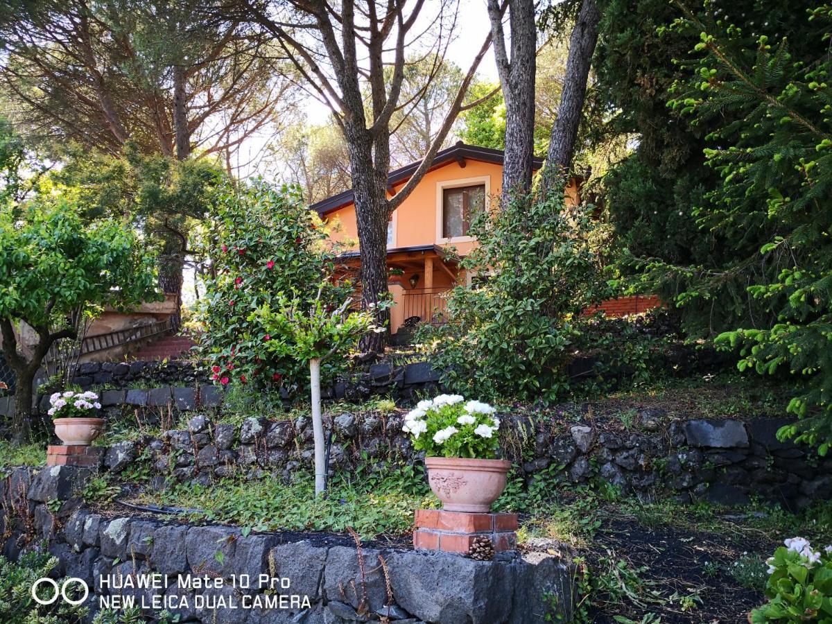Feudo Algerazzi Villa Zafferana Etnea Exterior photo